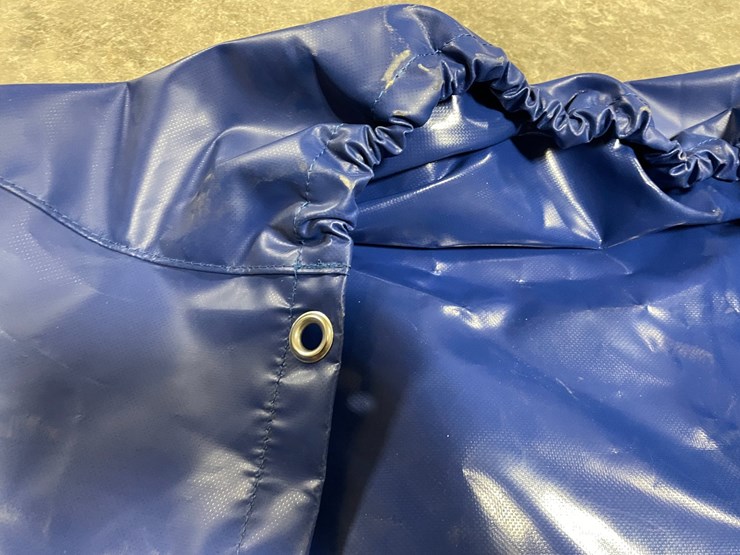 #7557-•-genie-man-lift-basket-control-weather-cover-image-7