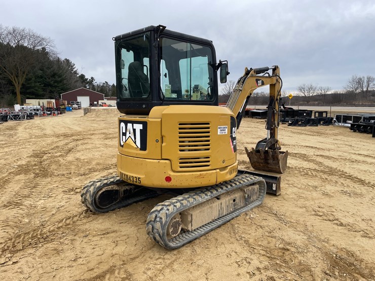 2014-caterpillar-303.5-image-5