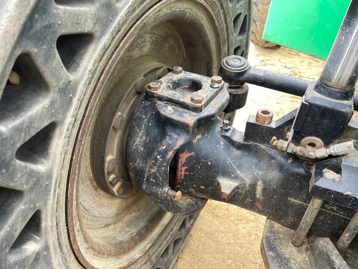 2015-sky-trak-10054-image-29