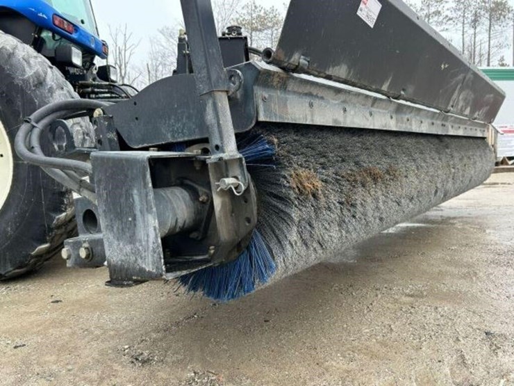 new-holland-tv6070-image-55