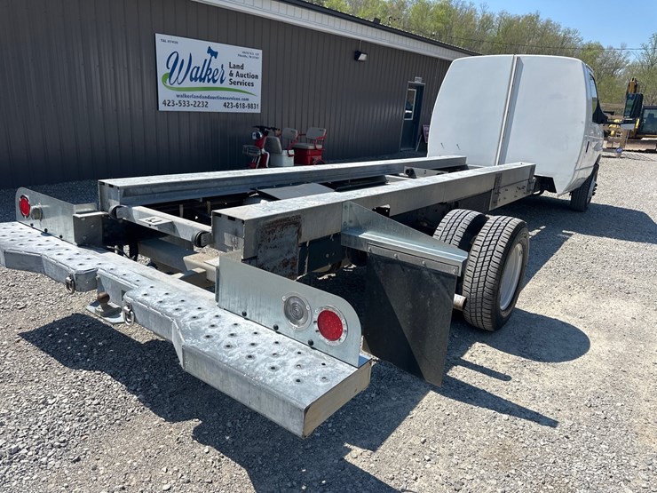 2011-ford-e450-image-5