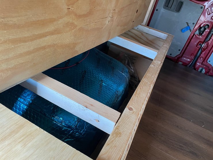 2008-dodge-3500-image-28