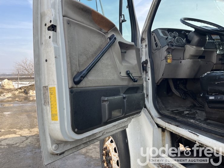 2005-sterling-acterra-image-25