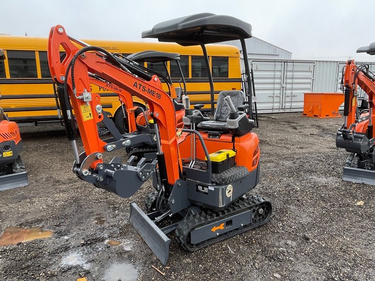 #3345-•-2026-ats-me18-mini-excavator-image-1