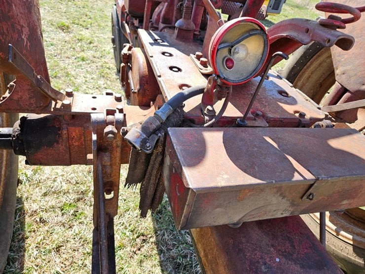 #526-•-farmall-h-tractor-image-17