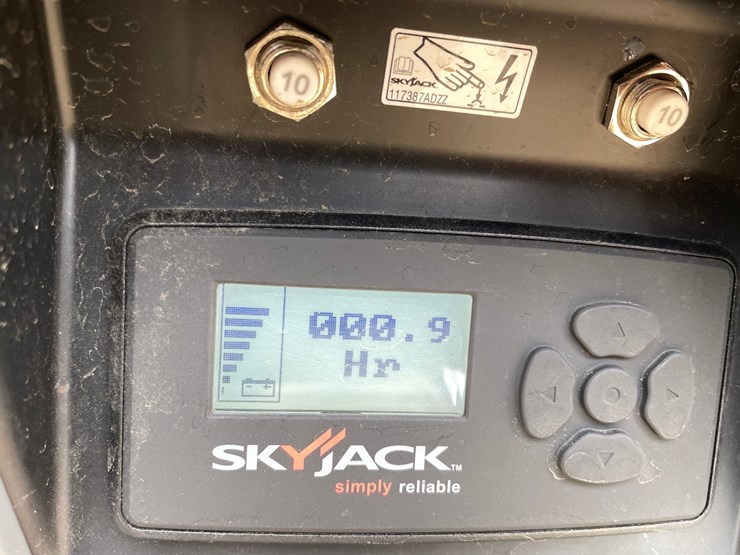 #7514a-•-2025-skyjack-sj3220e-electric-scissor-lift-image-33