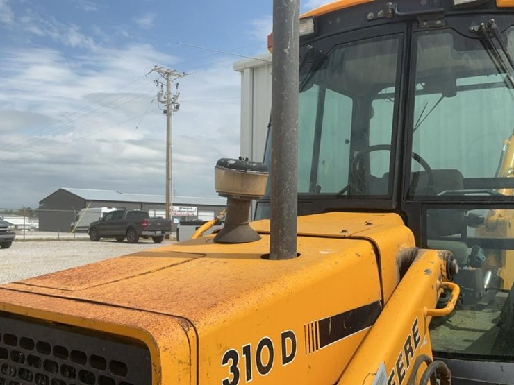 john-deere-310d-image-45