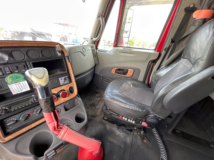 2011-international-prostar-image-14