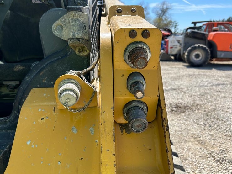 caterpillar-259d-image-11