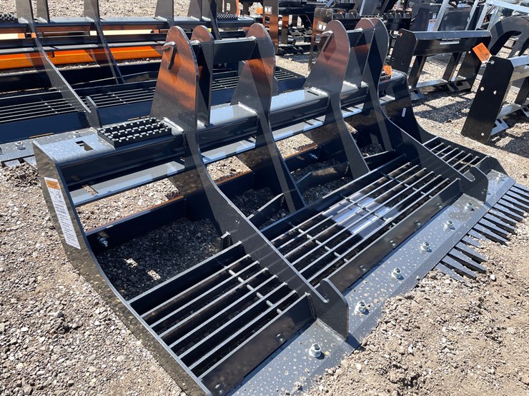 #3471-•-unused,-skidsteer-land-plane-image-2