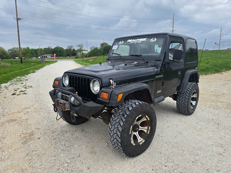1997-jeep-wrangler-image-2