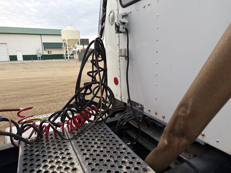 1990-kenworth-t400-image-6