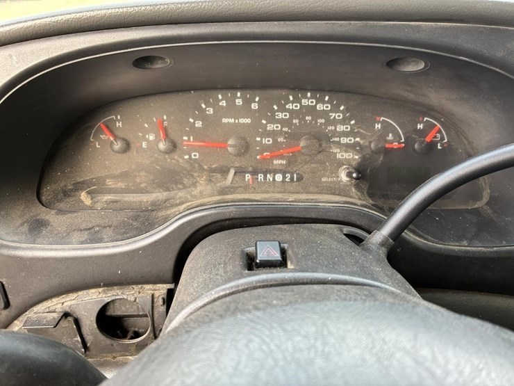 2008-ford-e350-image-19