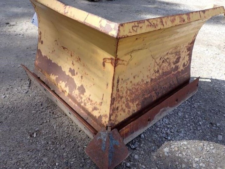 4-ft-v-plow-045365-image-12