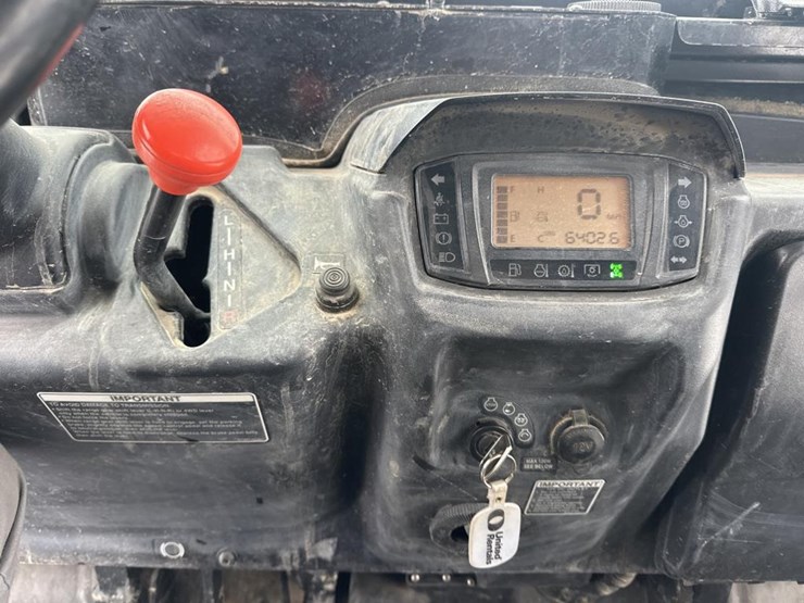 kubota-rtvx1140-image-26