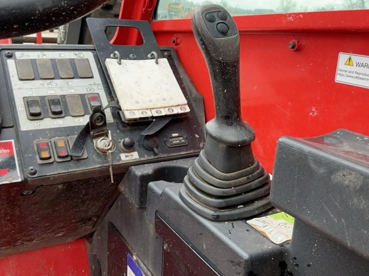 #202-•-2020-skyjack-sj843h-telehandler-image-13