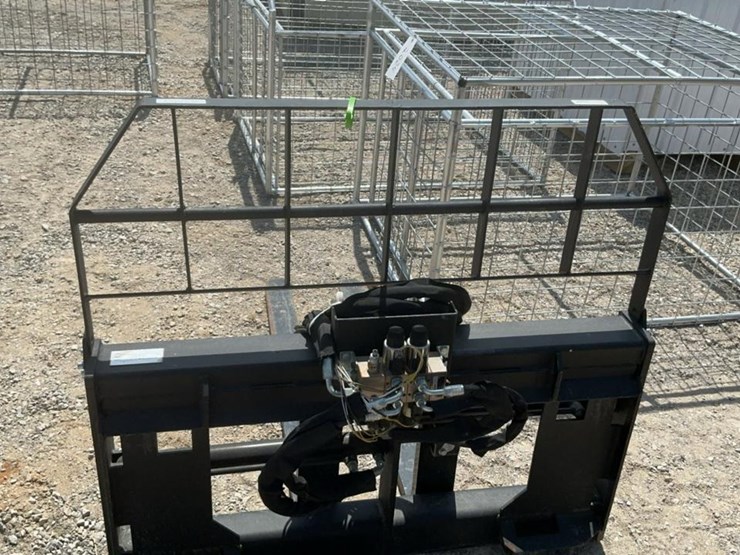 #179-•-hydraulic-forks-image-4