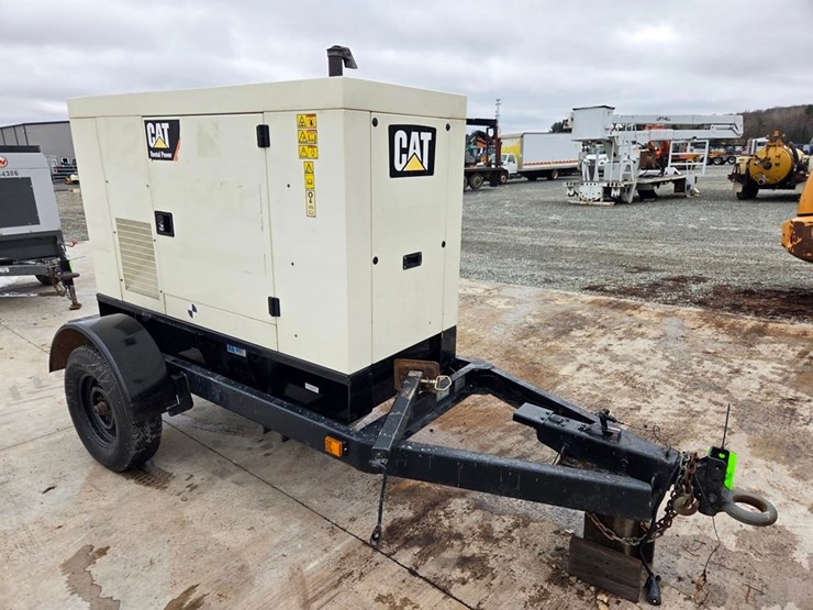 2011-caterpillar-xq20-image-7