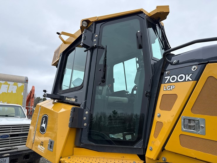 deere-700k-lgp-image-28