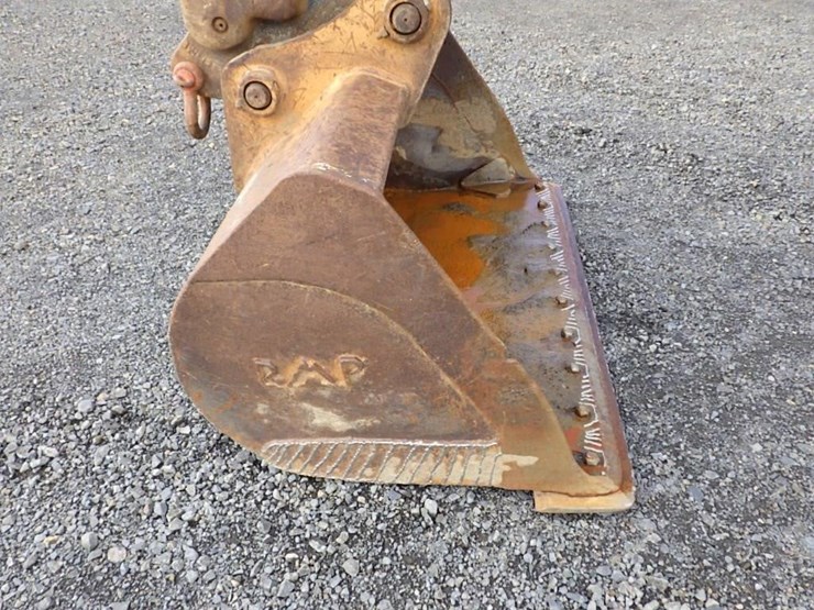 2014-case-cx145c-image-12