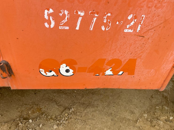 2012-jlg-g6-42a-image-10