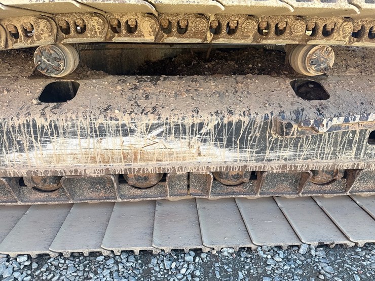 caterpillar-325-image-82