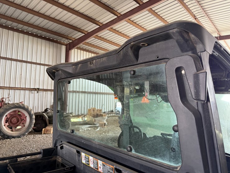 john-deere-gator-image-33