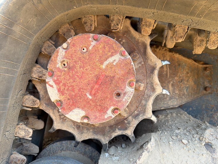 2016-takeuchi-tl10v2-image-47