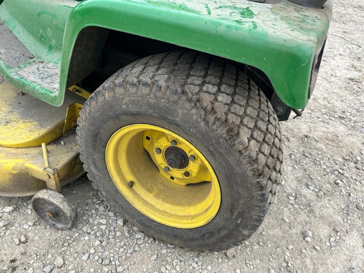 john-deere-318-image-13