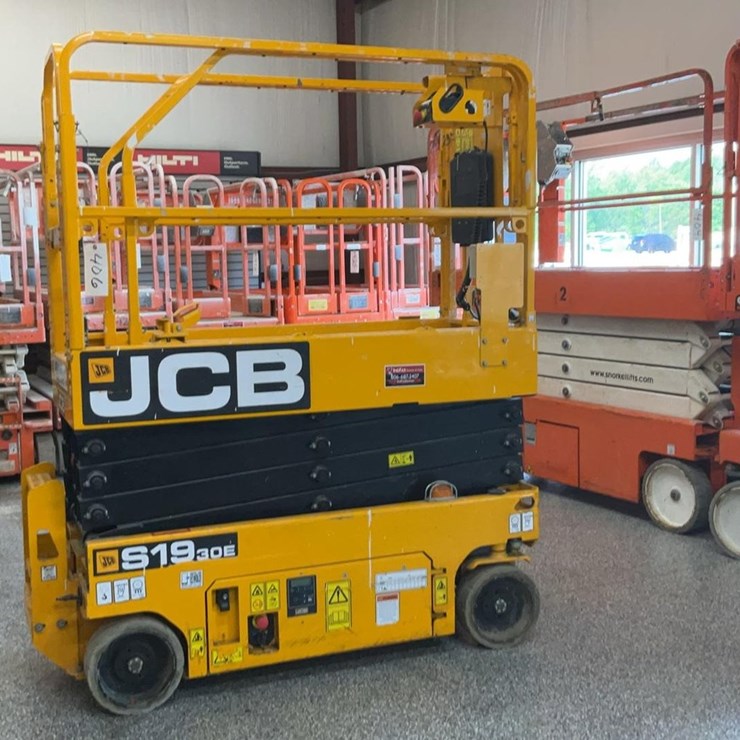 #406 • JCB S1930E 19' Scissor Lift