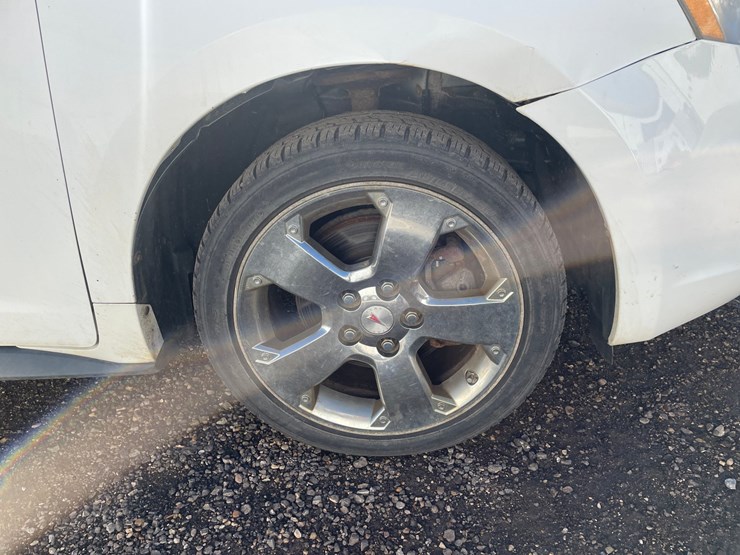 #2849-•-2008-pontiac-vibe-awd-hatchback-(has-wi-title)-image-10