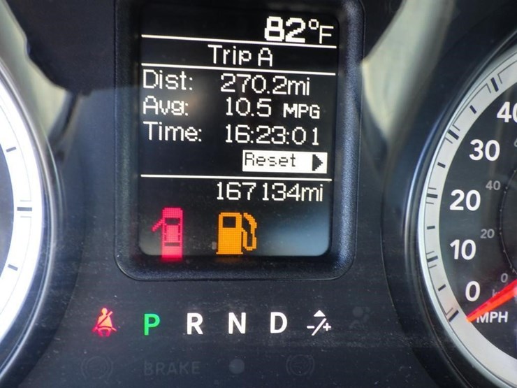 2014-dodge-1500-image-14