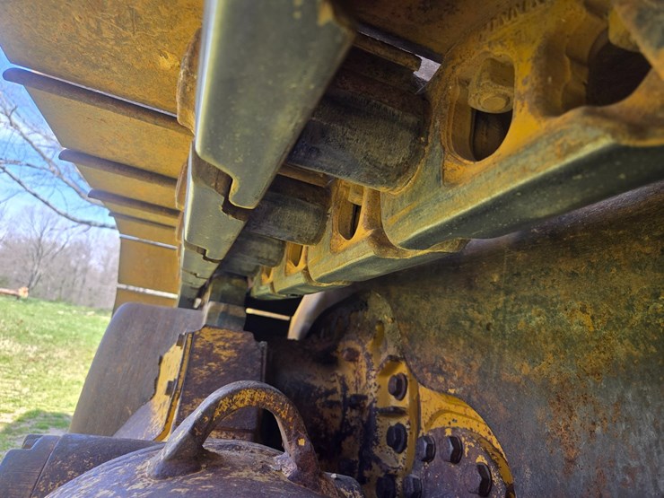 2014-caterpillar-953d-image-67