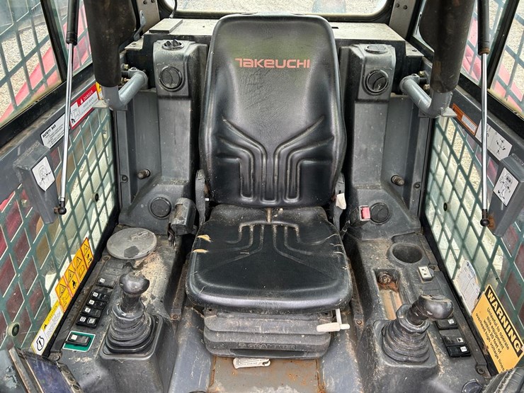 2017-takeuchi-tl12r2-image-20