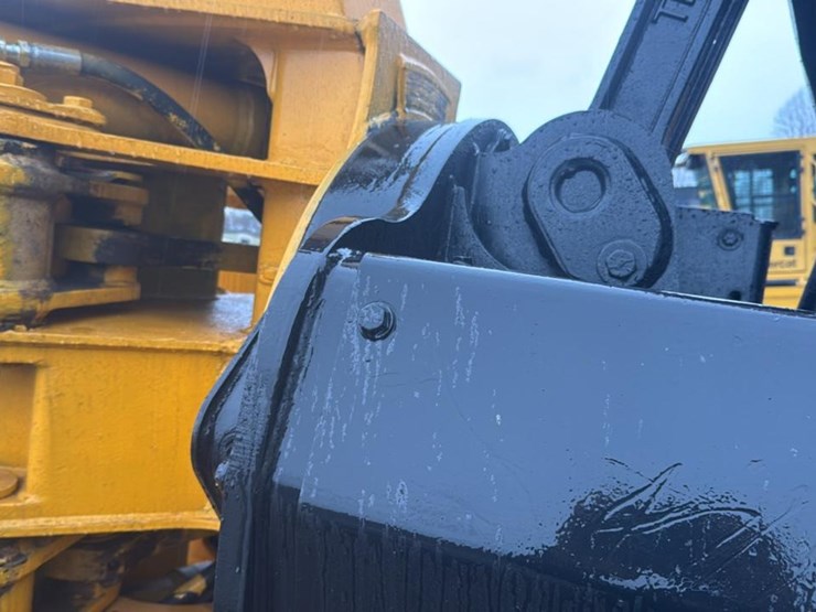 2010-tigercat-lx822c-image-22