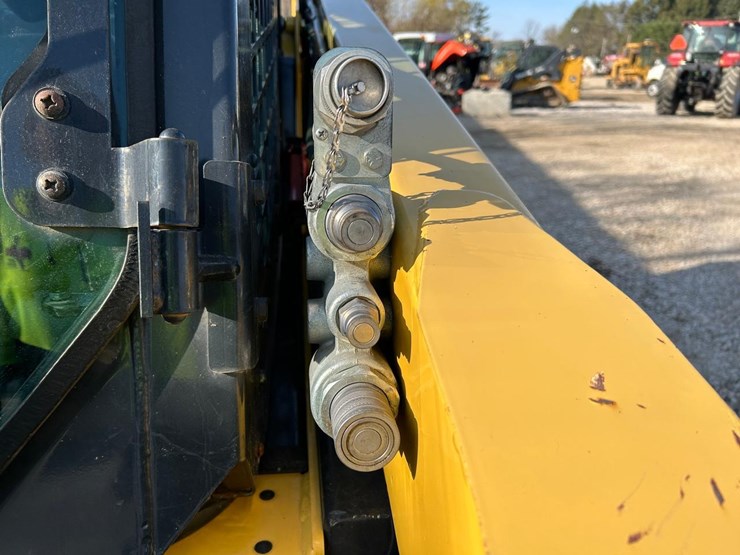 yanmar-s220r-image-11