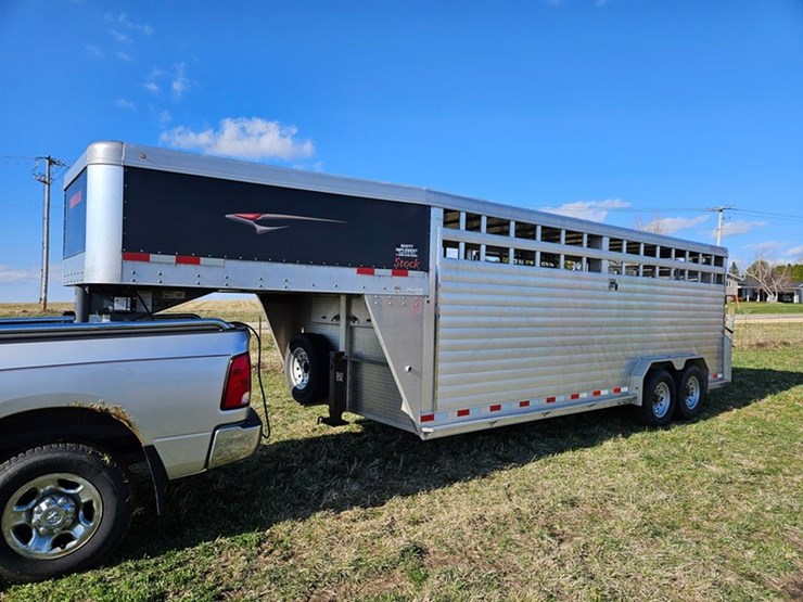 #522-•-2021-travelong-ls-mt-livestock-trailer-image-1