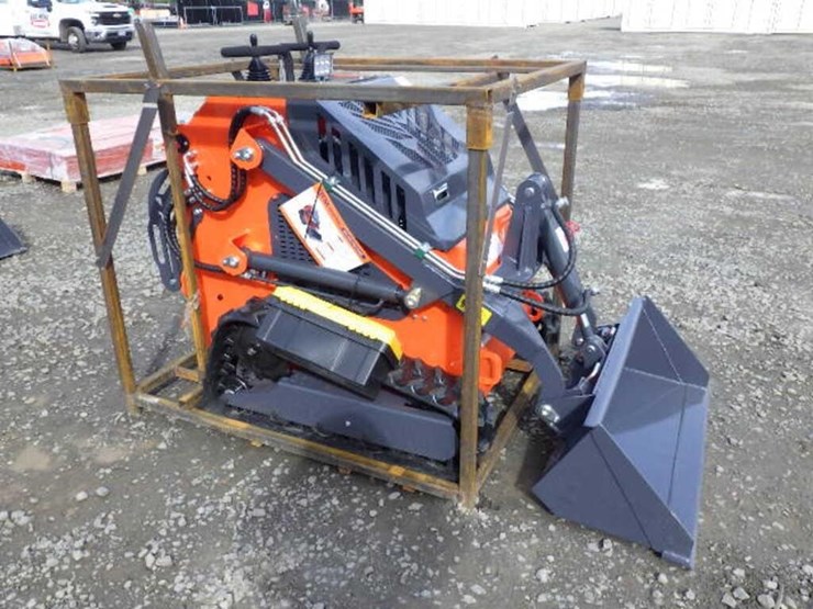 2026-tpm-t460-skid-steer-tracked-loader-image-4