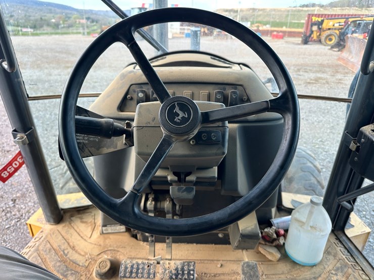 2011-deere-310sj-image-37