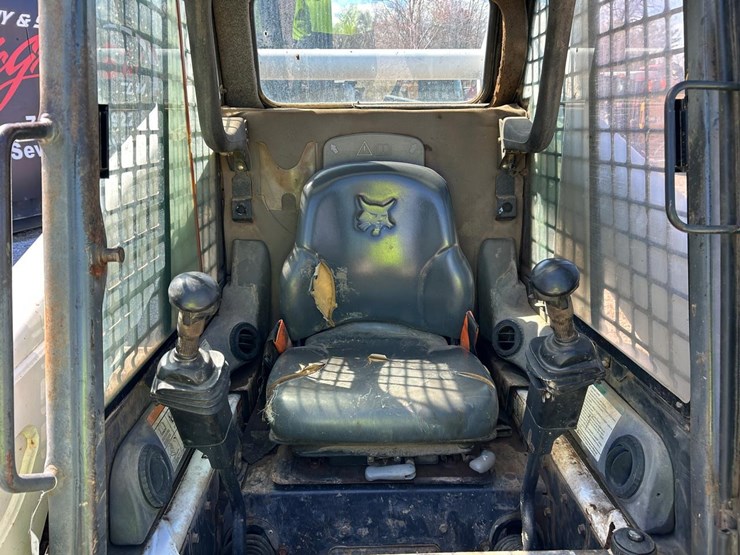 bobcat-t300-image-19