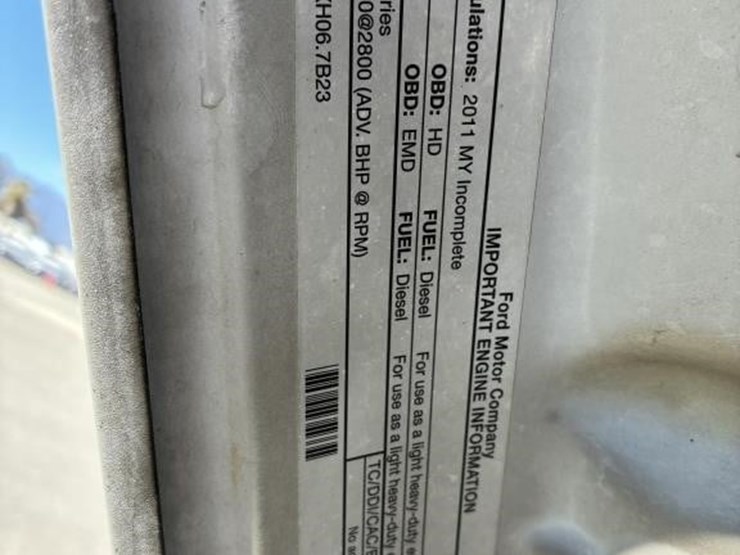 2011-ford-f550-image-8