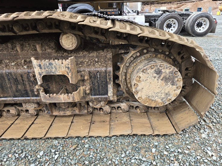 deere-470g-lc-image-69