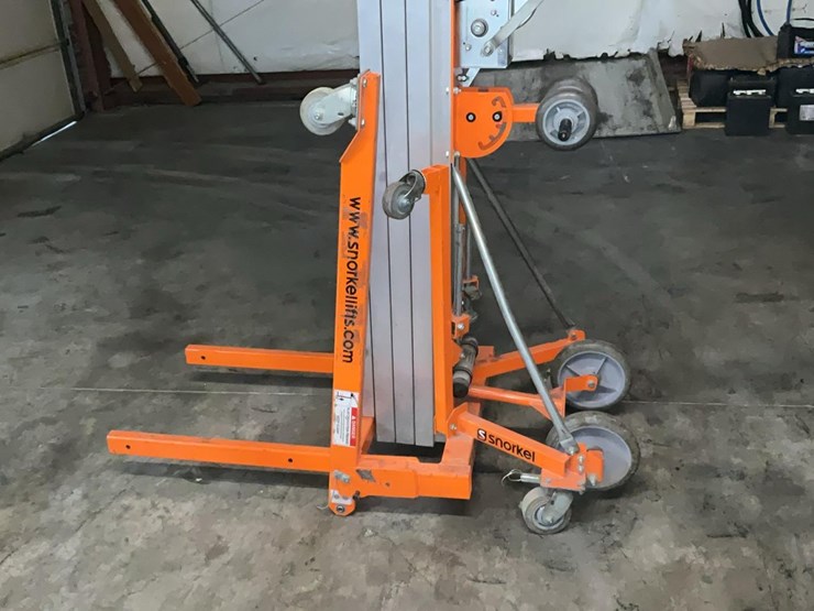 #315-•-2019-snorkel-18'-material-lift-image-15