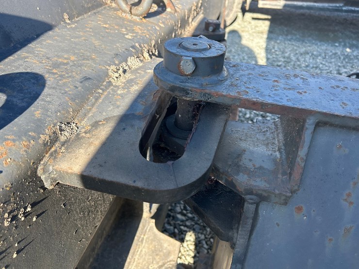 caterpillar-ch75-image-14