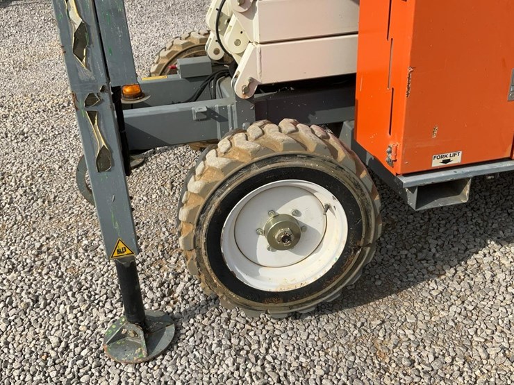 #400-•-2017-snorkel-4wd-rough-terrain-27'-scissor-lift-image-11