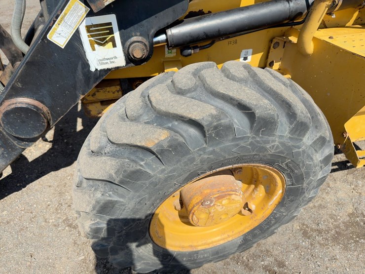 2001-caterpillar-420d-it-image-16