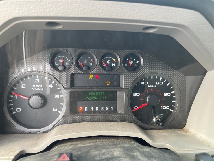 2010-ford-f250-xl-image-34