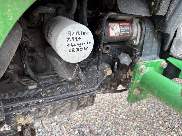 john-deere-4120-image-41