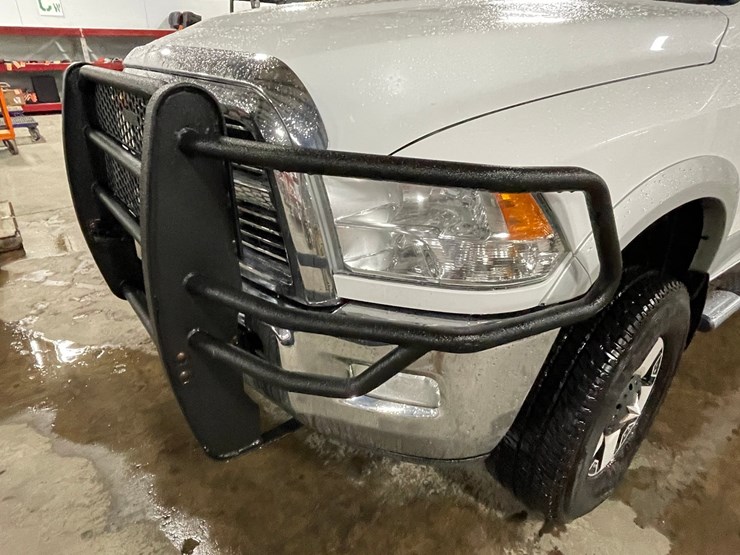 2012-dodge-3500-image-17