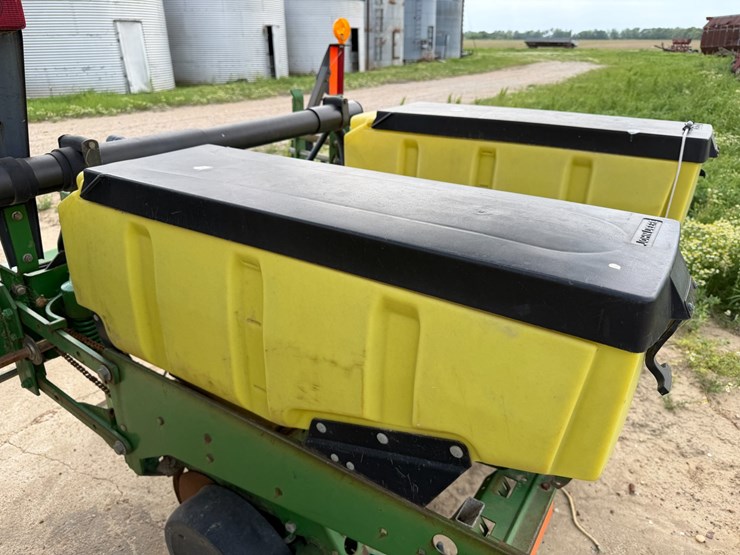 john-deere-1720-image-34